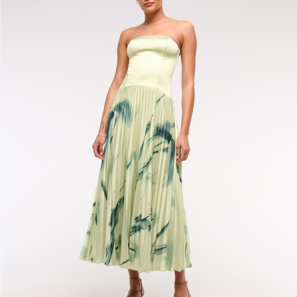 Elegant Strapless Green Dress - PETITE Giselle Drop-Waist Maxi Dress